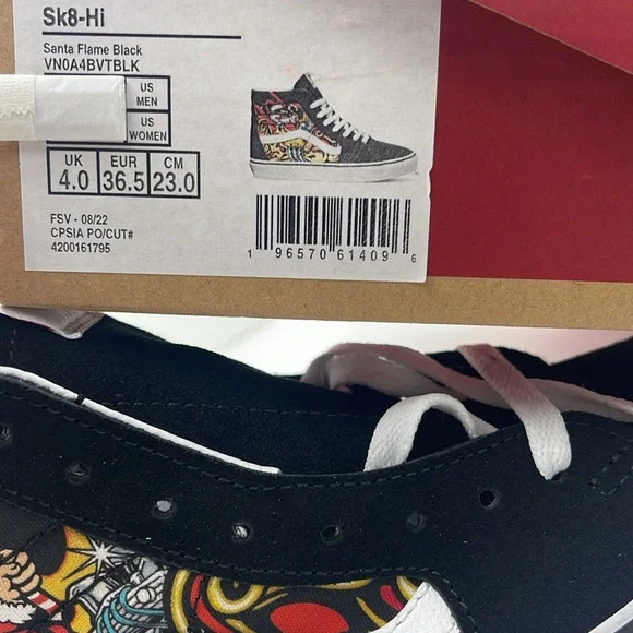 Vans Men’s High-Top Sneakers - Black Red Sk8-HiSanta Flame BlackVN0A4BVTBLK